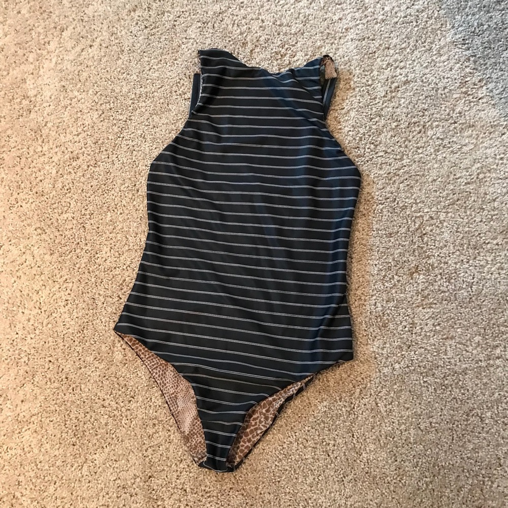 Acacia France suit XS